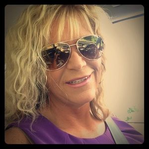 Meet your Posher, Karen